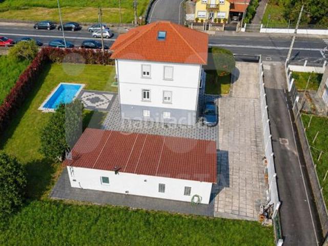 Casa en venta en Neda. Casas.