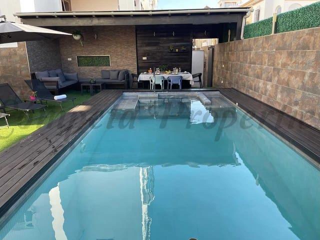 Casa en venta en Nerja, Málaga Costa del Sol