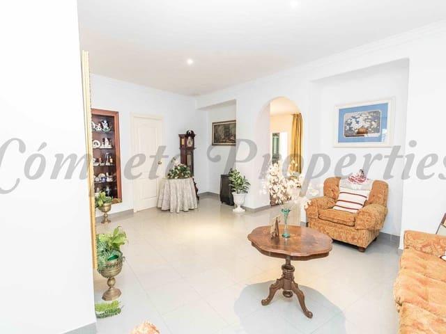 Casa en venta en Nerja, Málaga Costa del Sol