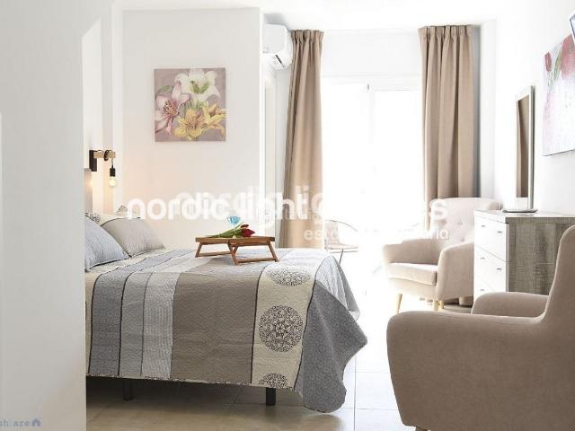 Casa en venta en Nerja, Avda Pescia Ctra de Frigiliana. Casas.