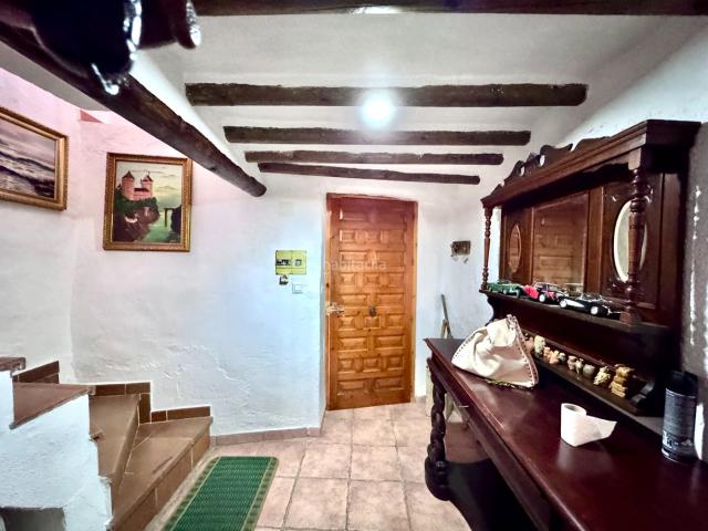 Casa en venta en Nevada. ? CASA DE 3 PLANTAS CON GARAJE, BODEGA Y GRAN TERRAZA SOLÁRIUM ?. Casas.
