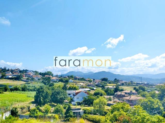Casa en venta en Nigrán, Panxón. FANTASTICO Y ESPACIOSO CHALET LISTO PARA ENTRAR. Casas.