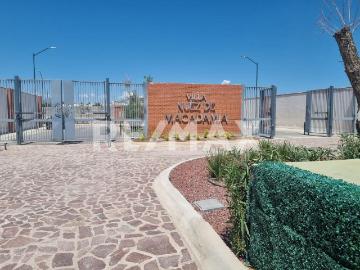 CASA EN VENTA EN NOGALERA RESIDENCIAL