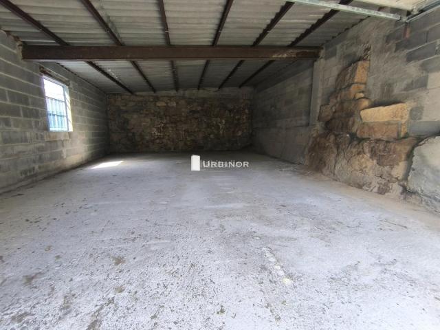 Casa en venta en Nogueira de Ramuín. CASA rústica, parcialmente reformada, zona ARMARIZ. Ribeira Sacra. Casas Nogueira de.