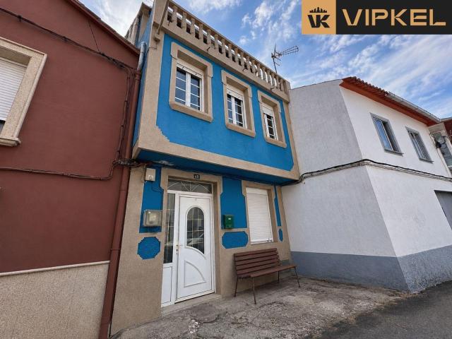 Casa en venta en Noia La Coruña