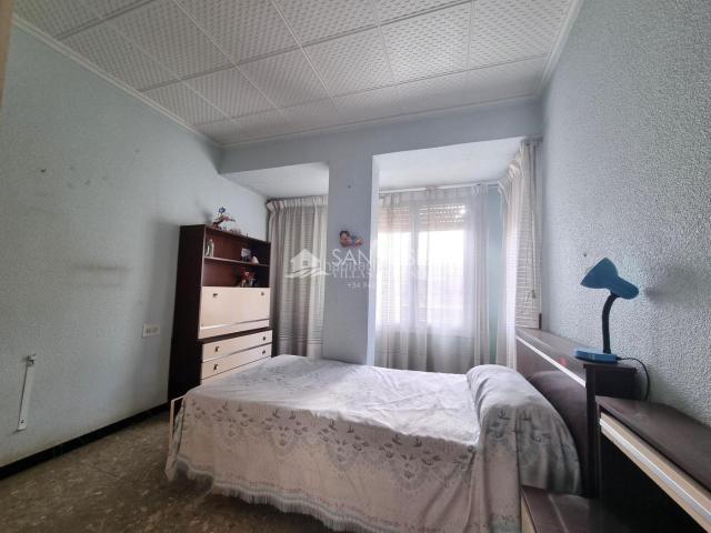 Casa en venta en Novelda. SE VENDE CASA EN NOVELDA DE PLANTA BAJA PARA REFFORMAR. Casas.