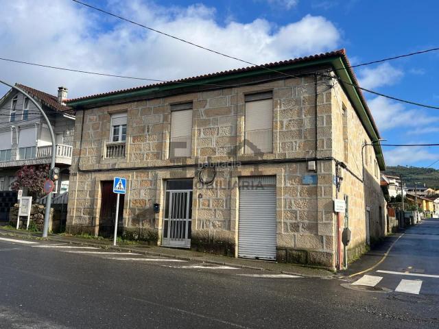 Casa en venta en Ourense, As Lagoas. Casas.