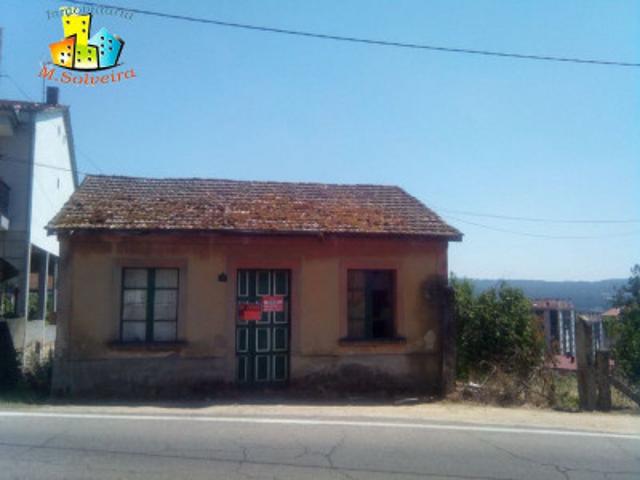 Casa en venta en Ourense, Barrocanes