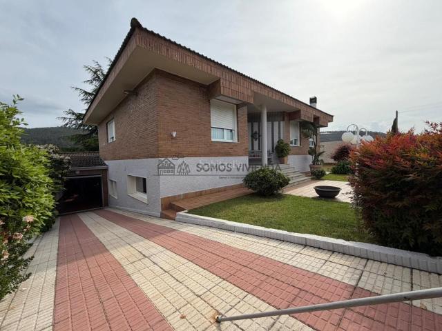 Casa en venta en Ourense, San Rosendo. Casas.