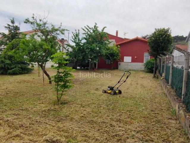 Casa en venta en Ourense, Universidad. Casa con finca y casa anexa en el centro. Casas.