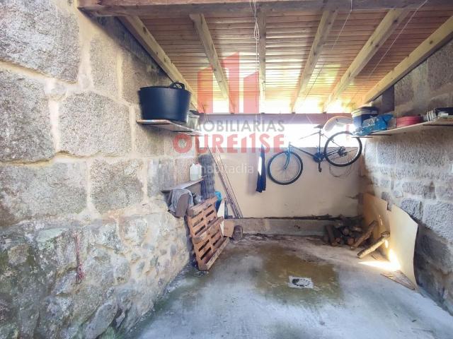 Casa en venta en Ourense, Ventiun. CASA INDEPENDIENTE REFORMADA CERCA DE QUINTELA CON PEQUEÑA PARCELA CERCANA. Casas.