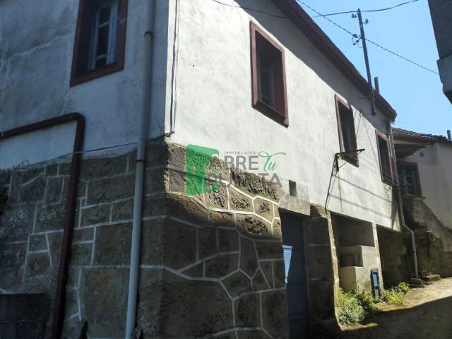Casa en venta en Ourense, Ventiun. Casas.