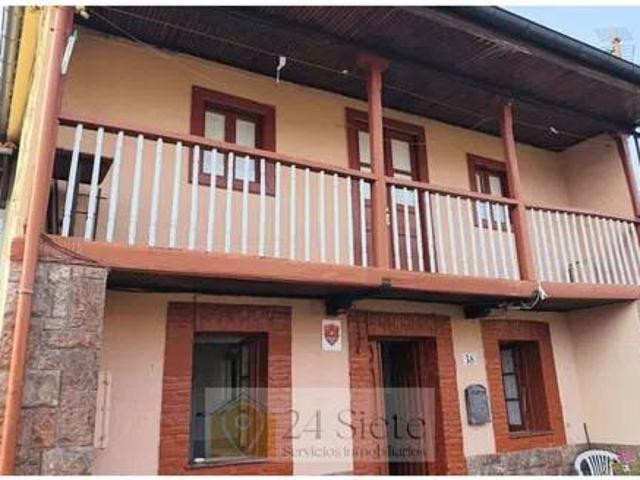 Casa en Venta en Oviedo