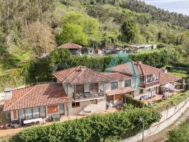 Casa en Venta en Oviedo