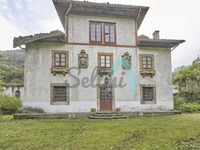 Casa en Venta en Oviedo