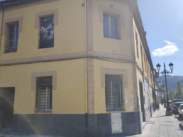 Casa en Venta en Oviedo