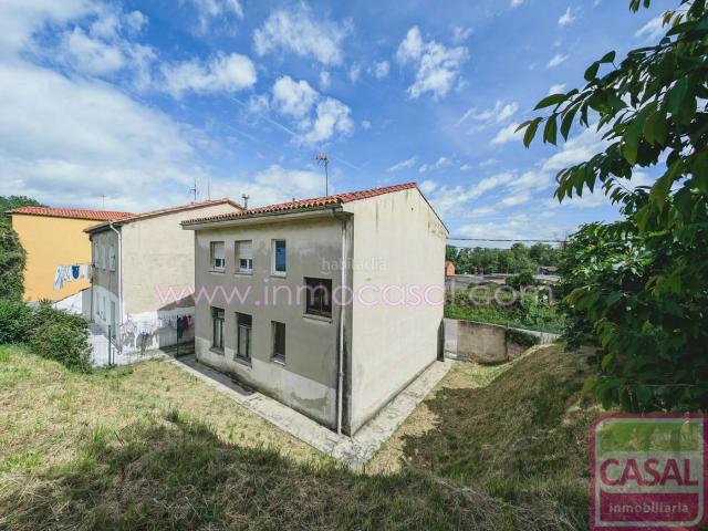 Casa en venta en Oviedo, Cerdeño El Palais Mercadín. CASA con FINCA en VENTA situada en CERDEÑO, concejo de OVIEDO. Se trata de una propiedad excepcional que ofrece un sinfín de posib. Casas.