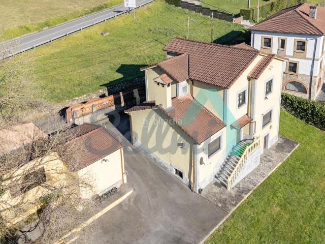 Casa en venta en Oviedo, San Claudio Trubia Las Caldas. Casas.