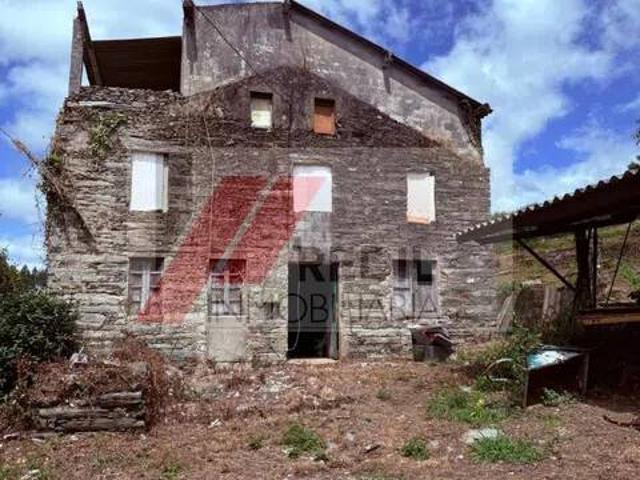 Casa en Venta en Oza Cesuras