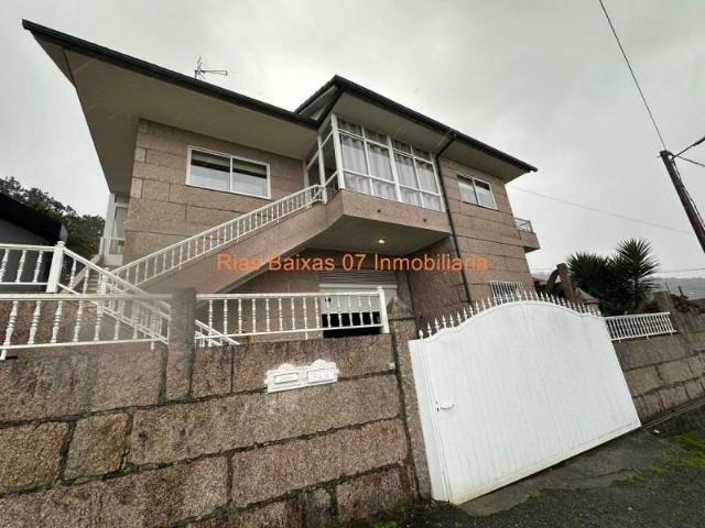 Casa en venta en O Porriño, Atios