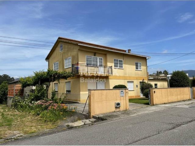 Casa en Venta en O Rosal