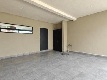 Casa en venta en Ocoyoacac a 3 minutos de la carretera México Toluca