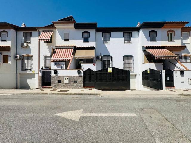 Casa en Venta en Ogíjares