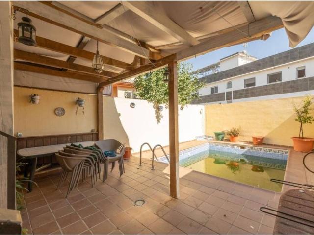 Casa en Venta en Ogíjares