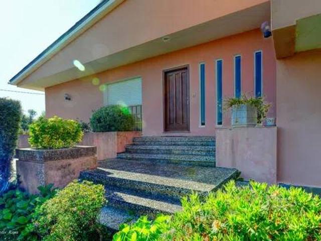 Casa en Venta en Oleiros