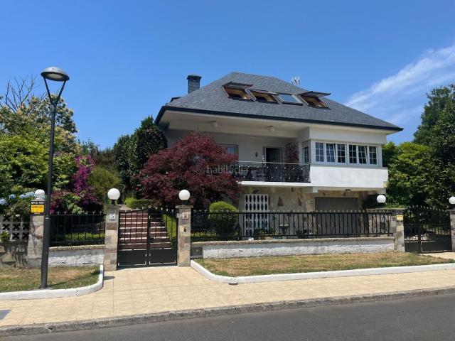Casa en venta en Oleiros, Inás. Casas.