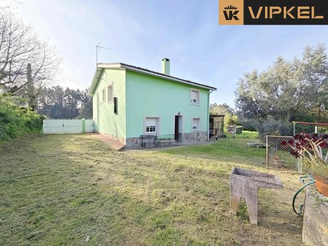 Casa en venta en Oleiros La Coruña