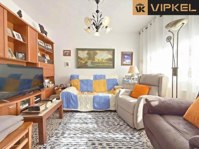 Casa en venta en Oleiros La Coruña