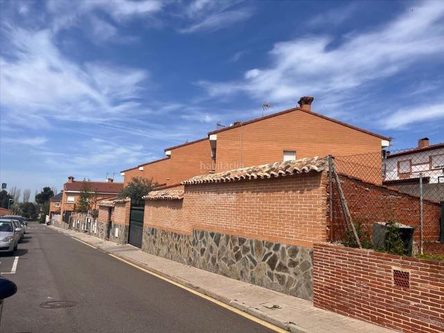 Casa en venta en Olías del Rey. Inmueble en rentabilidad en la localidad de Olias del Rey. Casas Olías del.