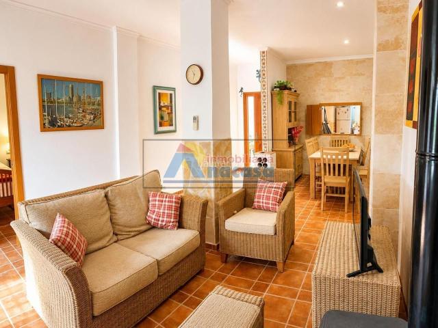 Casa en venta en Oliva, Oliva Pueblo. CASA DE PUEBLO CON 2 VIVIENDAS INDEPENDIENTES EN OLIVA. Casas.
