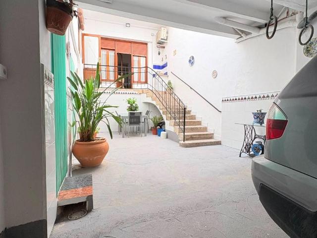 Casa en venta en Oliva, Oliva Pueblo. Casa de pueblo en carrer Alejandro Cardona, Oliva pueblo. Casas.