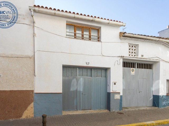 Casa en venta en Oliva, Oliva Pueblo. Garaje, loft, trastero o casa, mejor ven y te lo enseñamos. Casas.