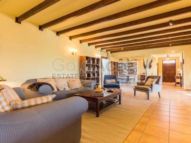 Casa en venta en Oliva La, Lajares. Casas Oliva.