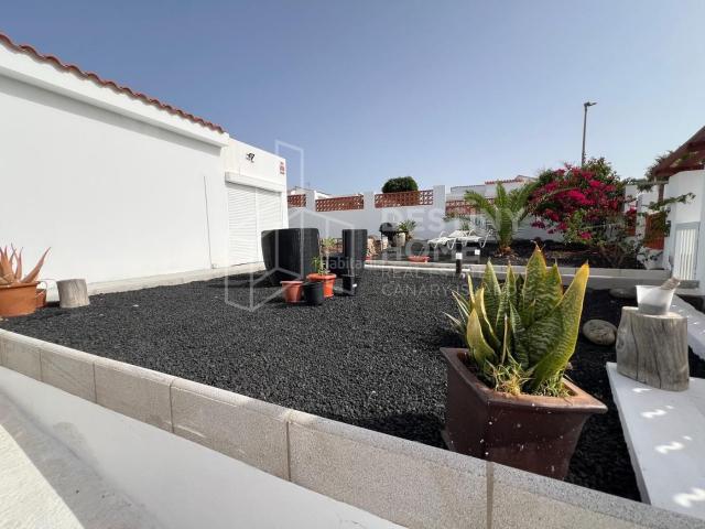 Casa en venta en Oliva La, Parque Holandés. Espectacular Chalet de 2 dormitorios en venta en Parque Holandes. Casas Oliva.