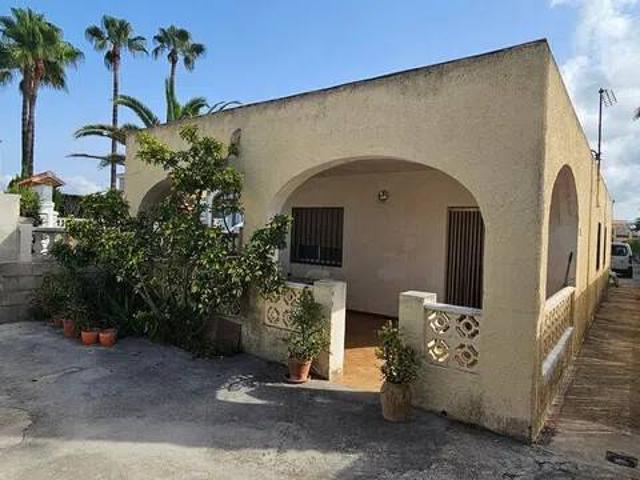 Casa en Venta en Oliva