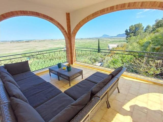 Casa en Venta en Oliva