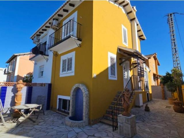 Casa en Venta en Oliva