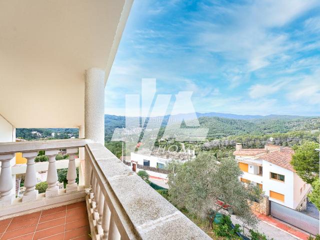 Casa en venta en Olivella. Casa a 4 vientos al lado de Sitges y Ribes, gran oportunidad. Casas.