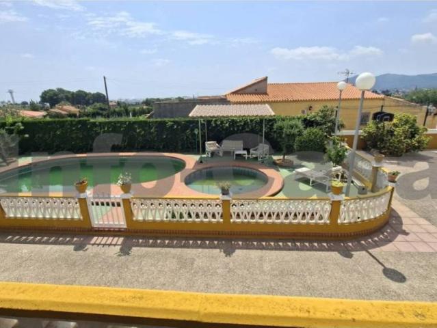 Casa en Venta en Onda