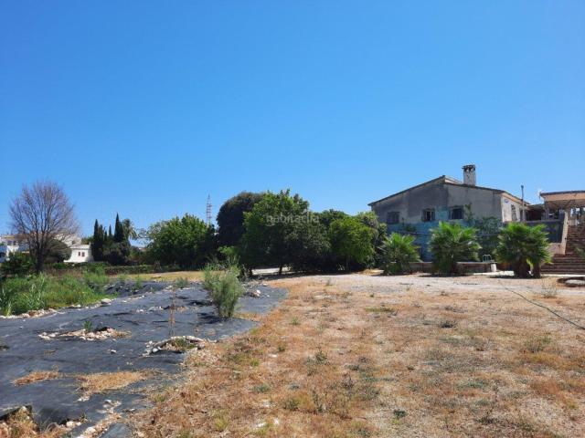 Masía en venta en Ondara. Finca rústica con siete apartamentos independientes. Masías.