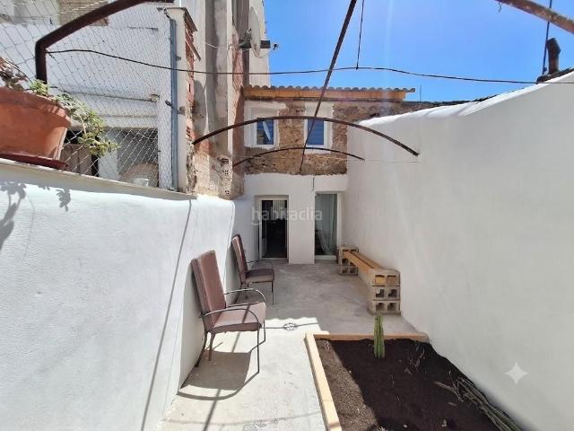 Casa en venta en Onil. Casa reformada y amueblada a estrenar, en el centro de Onil. Casas.