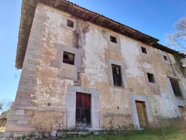 Casa en venta en Onís. Casas.