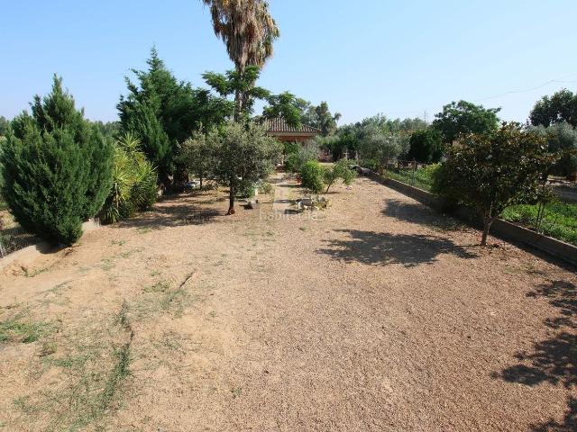 Casa en venta en Oria. CASA DE CAMPO, EN LOBON, a tan solo 5min de la autovía que une Mérida con Badajoz. Casas.