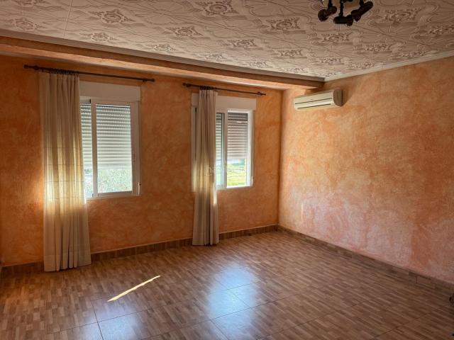 Casa en venta en Orihuela, Orihuela Ciudad. 3 pisos en Orihuela zona puertas de Murcia. Casas.