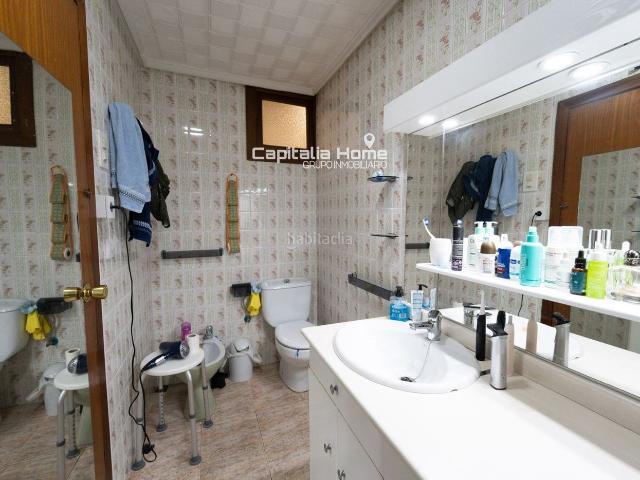 Casa en venta en Orihuela, Orihuela Ciudad. Casa con garaje y gran terraza en el Casco Histórico de Orihuela, frente a la Plaza Santa Lucía. Casas.