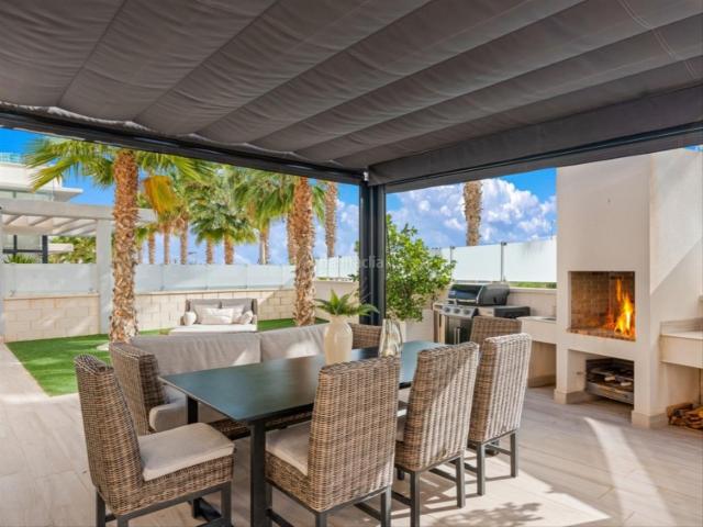 Casa en venta en Orihuela, Cabo Roig. VILLA DE LUJO CON 5 HABITACIONES Y PISCINA PRIVADA EN CABO ROIG. Casas.